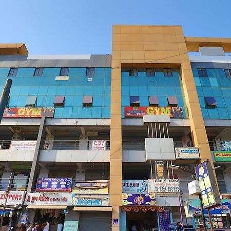 אחמדאבאד Hotel Tulip Plaza מראה חיצוני תמונה